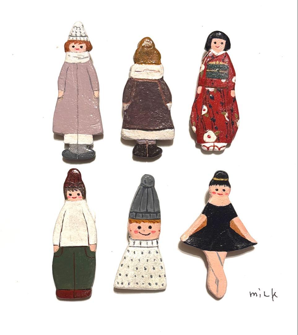 ハンドメイド陶製ブローチ