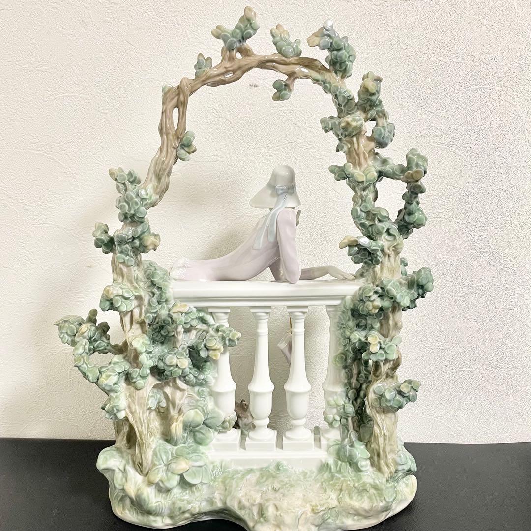 【希少・入手困難】リヤドロ LLADRO 麗しのバレンシア 大型フィギュア