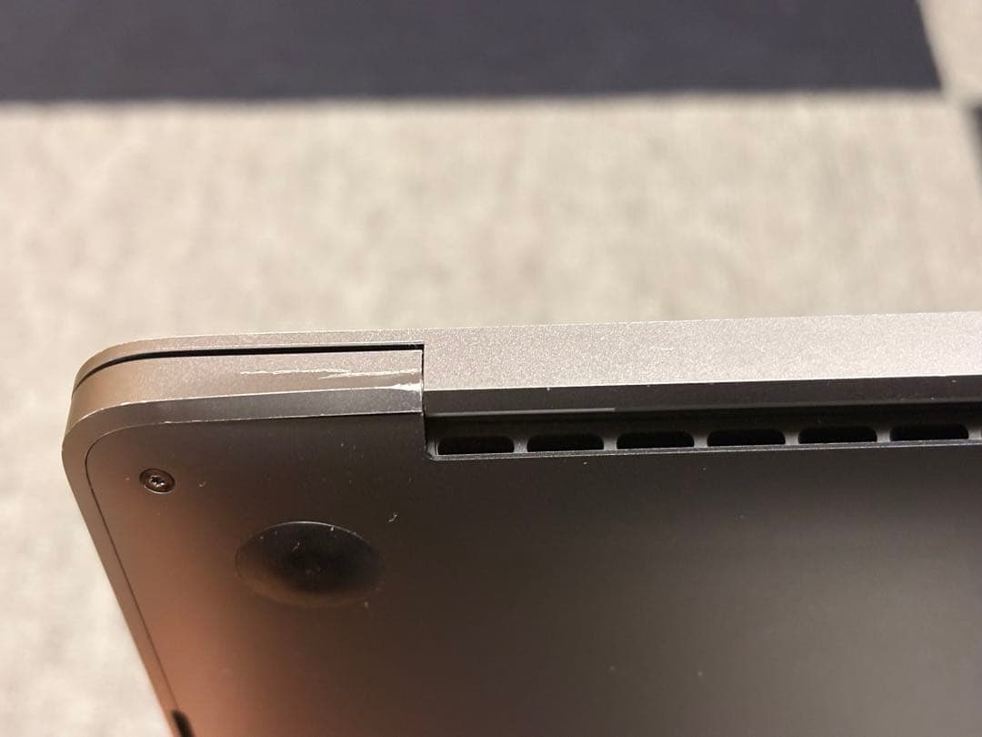 2017 Apple MacBook Pro 15インチ (メモリ16GB)