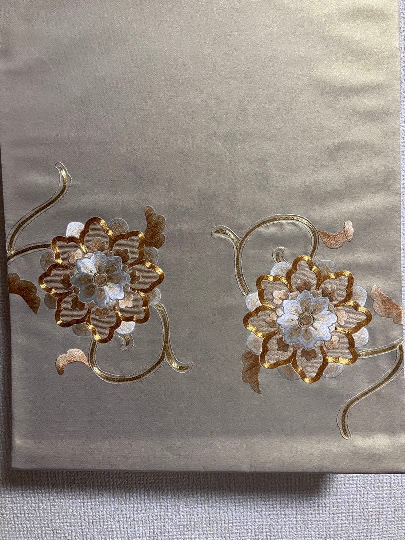 楽うさ金色　刺繍袋帯（お仕立て上がり品）　スワトウ刺繍　金駒刺繍　新品