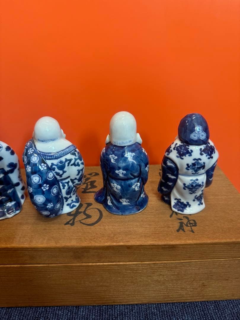1573  源右衛門 染付七福神 置物 青  共箱 縁起物 オブジェ 飾り物