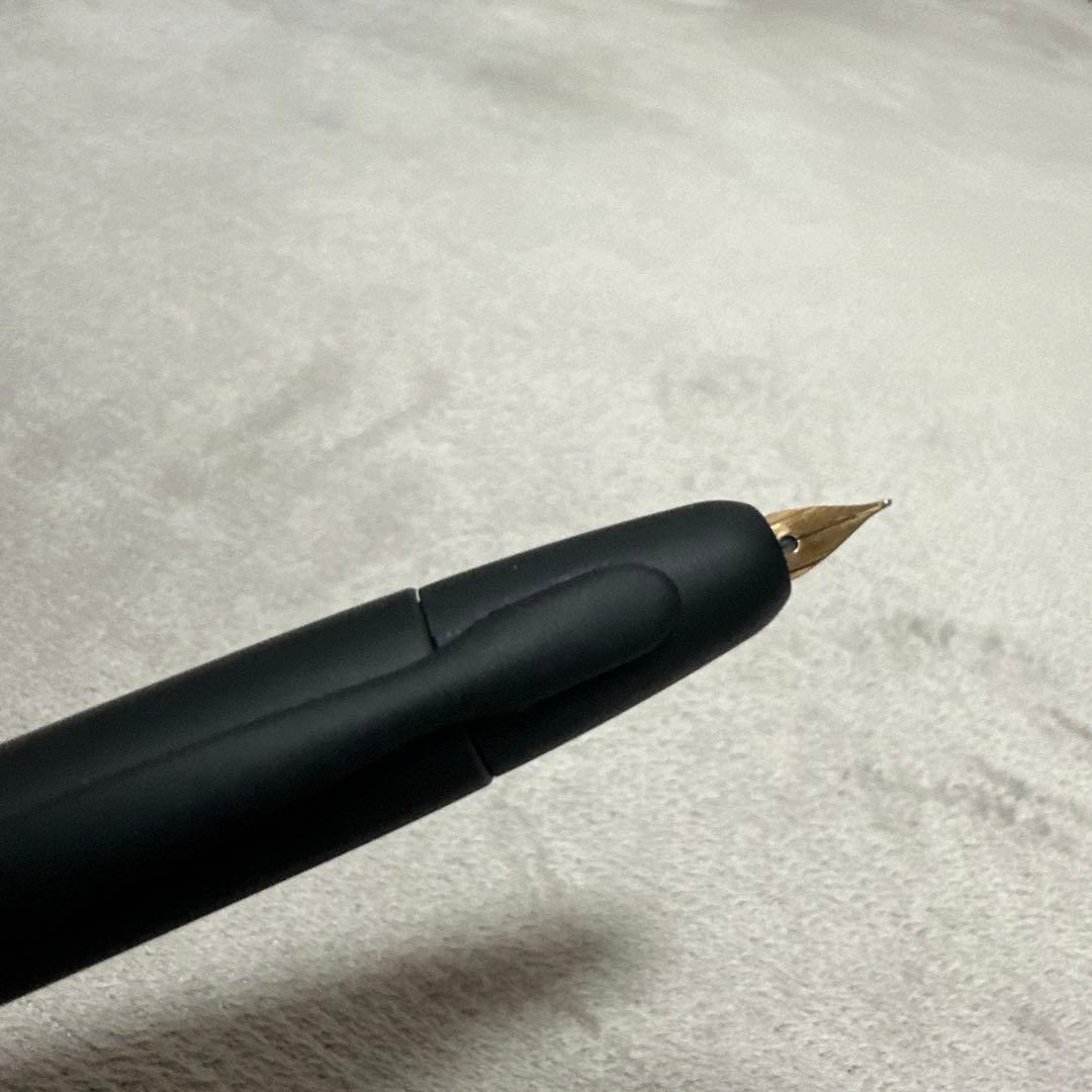 PILOT キャップレス万年筆　マットブラック