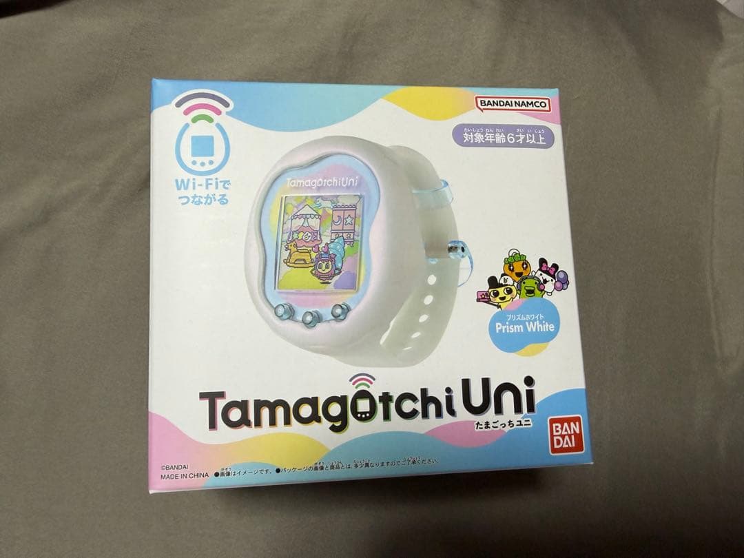 【新品・未開封 】Tamagotchi Uni Prism White