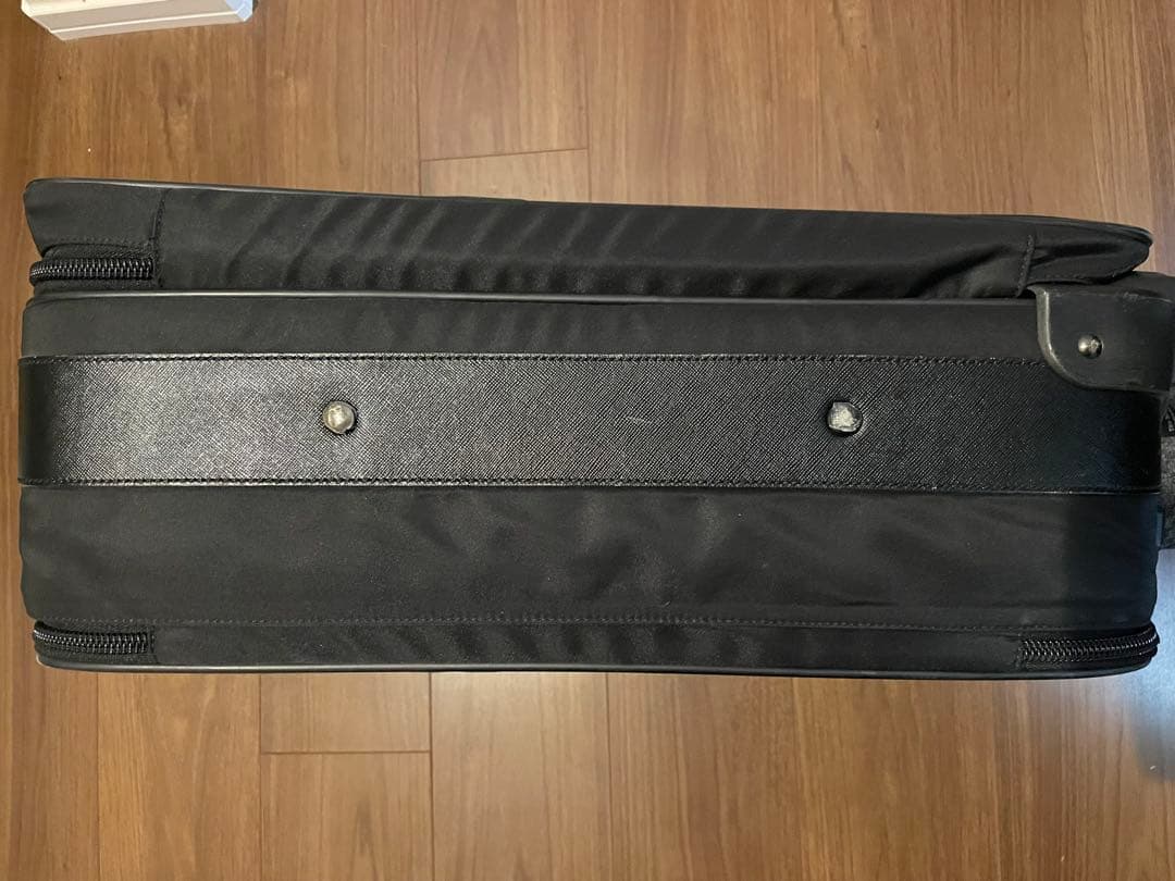 プラダ　ナイロン　レザー　キャリーケース　キャリーバック