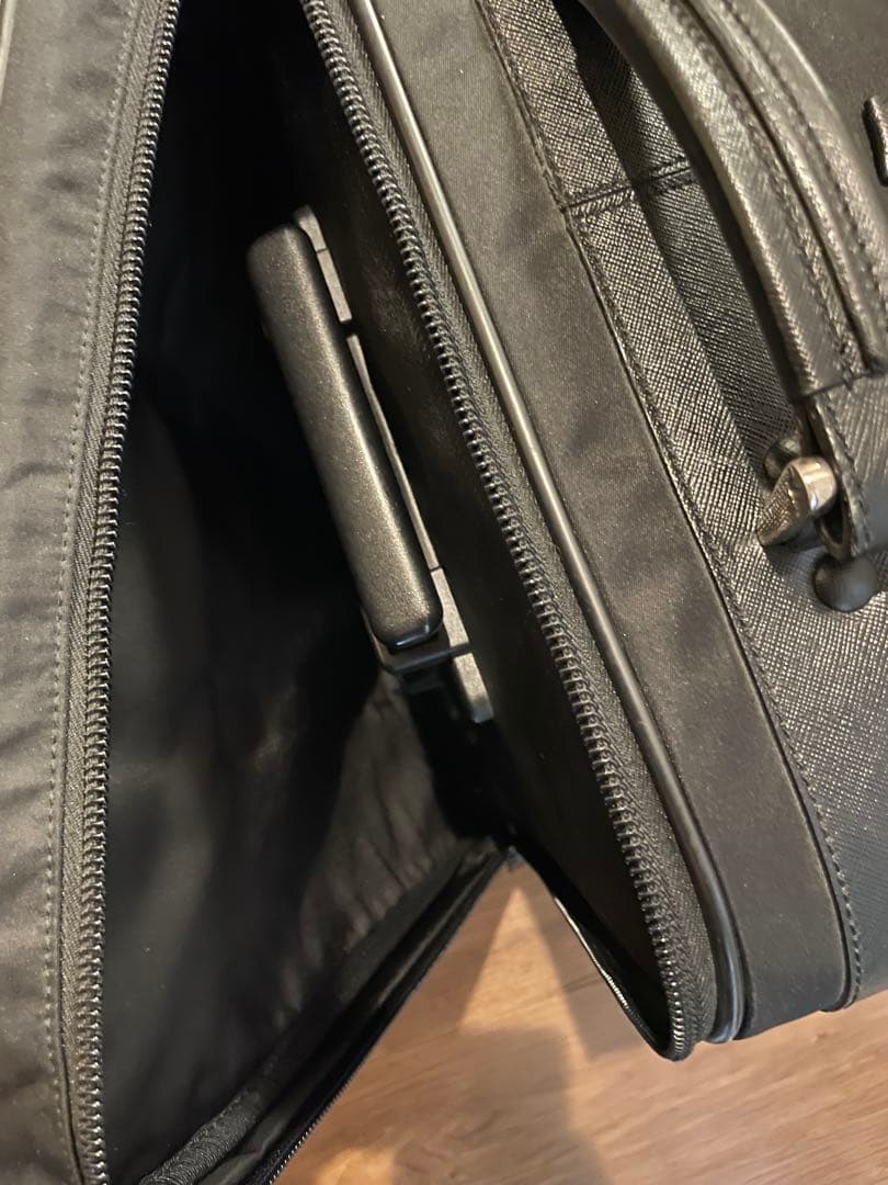 プラダ　ナイロン　レザー　キャリーケース　キャリーバック