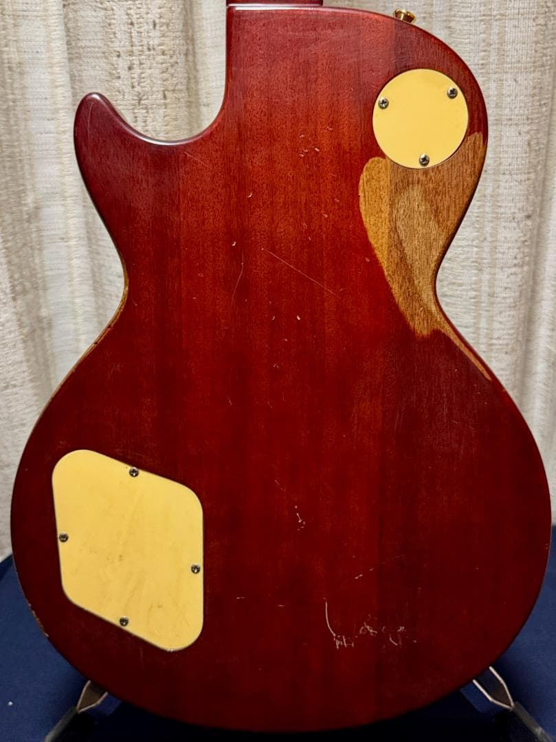 B*1様 メーカー不明ペガサスインレイ Les paul Model！