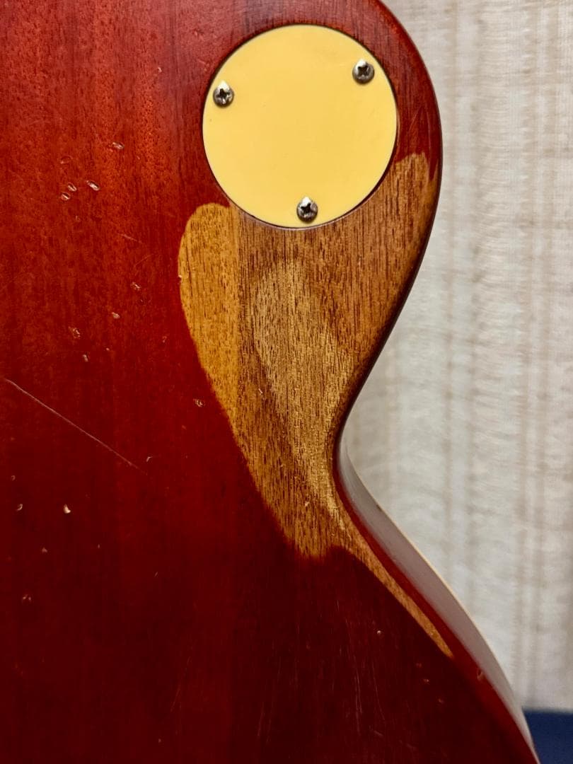 B*1様 メーカー不明ペガサスインレイ Les paul Model！