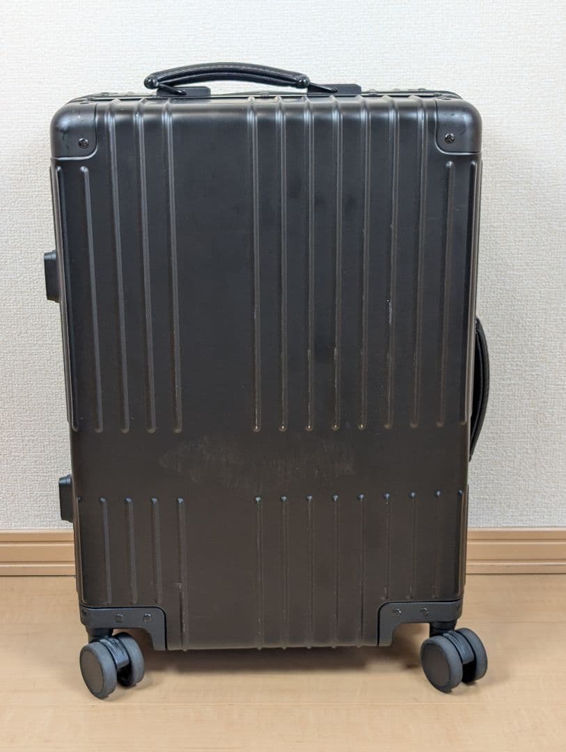 【機内持込可】innovator INV1811 36L ブラック スーツケース