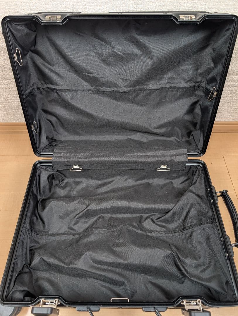 【機内持込可】innovator INV1811 36L ブラック スーツケース