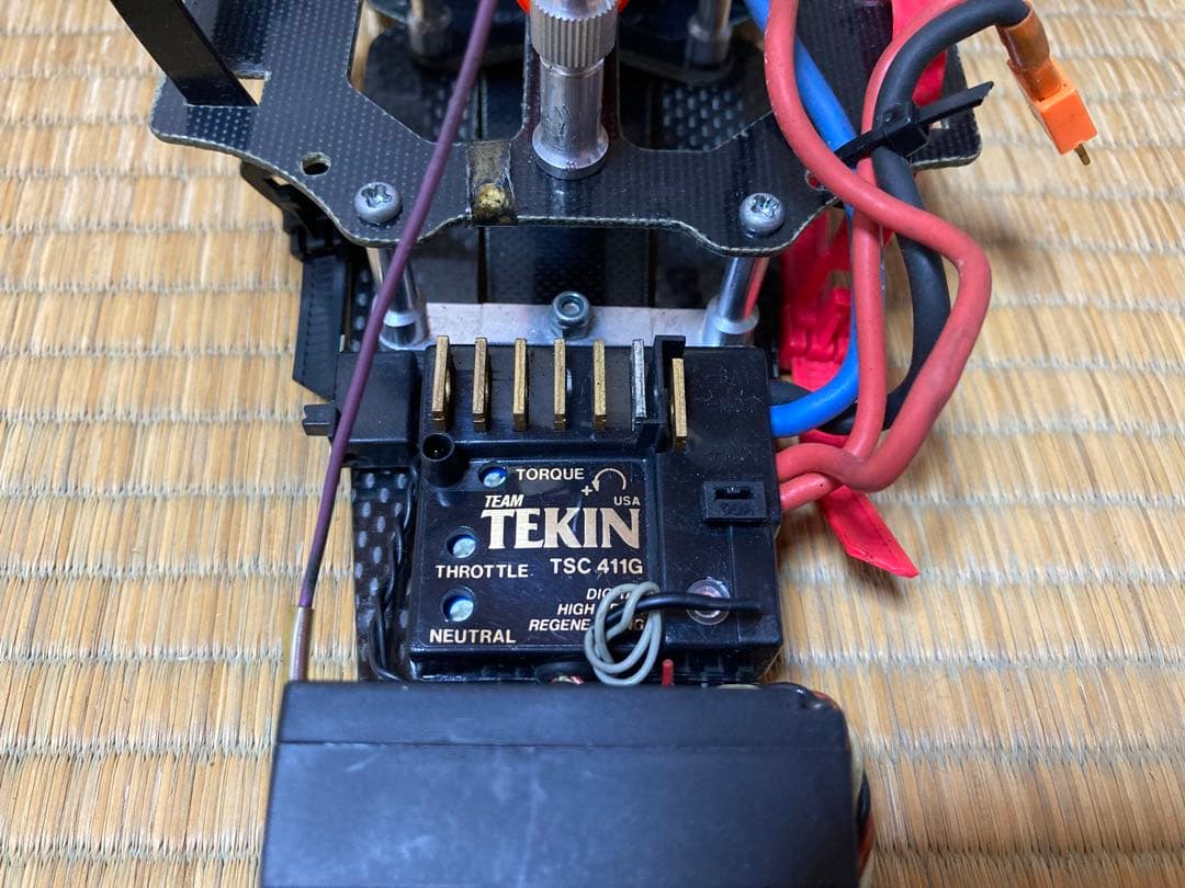 F1ラジコン　1/10 TEKINアンプ サンワプロポセット