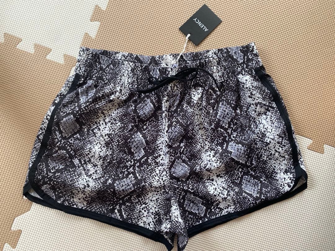 ALENCY アレンシー【新品未使用】水着　パイソン柄　メンズ水着