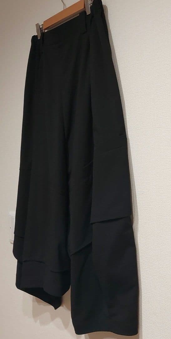 タグ付【MOYURU 萌】モユル 変形パンツ アシンメトリー ウエストゴム 黒