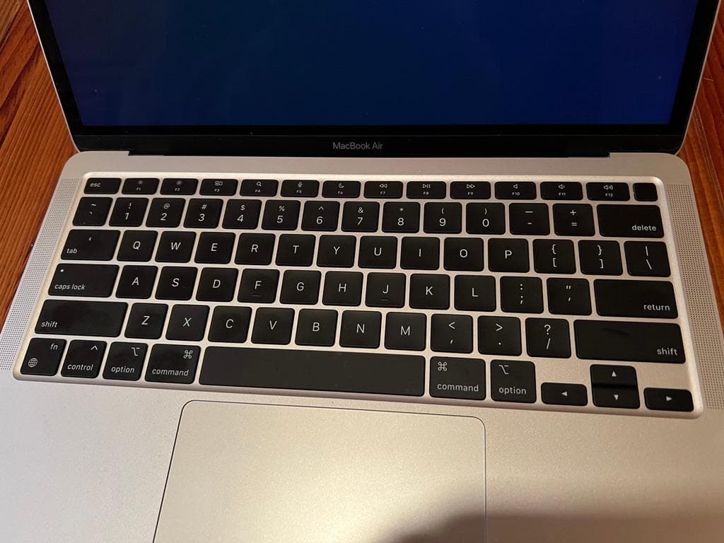 (傷なし美品）M1 MacBookAir US配列 13.3 8GB/256GB