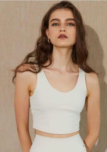 新品☆Wellness Padded Cropped Tank Top