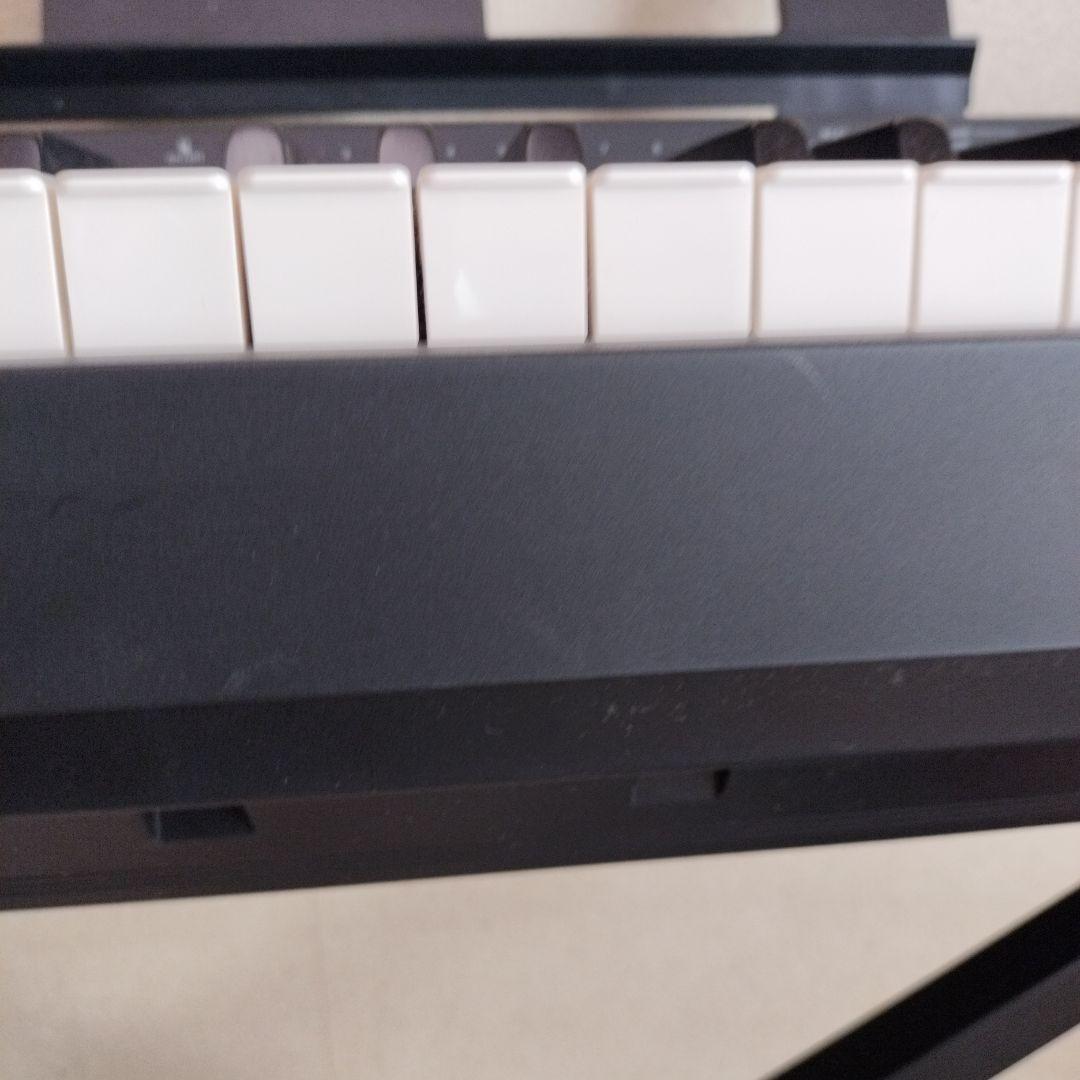 ♦ヤマハ電子ピアノ８８鍵盤 ♦譜面立て スタンド ✔椅子無し