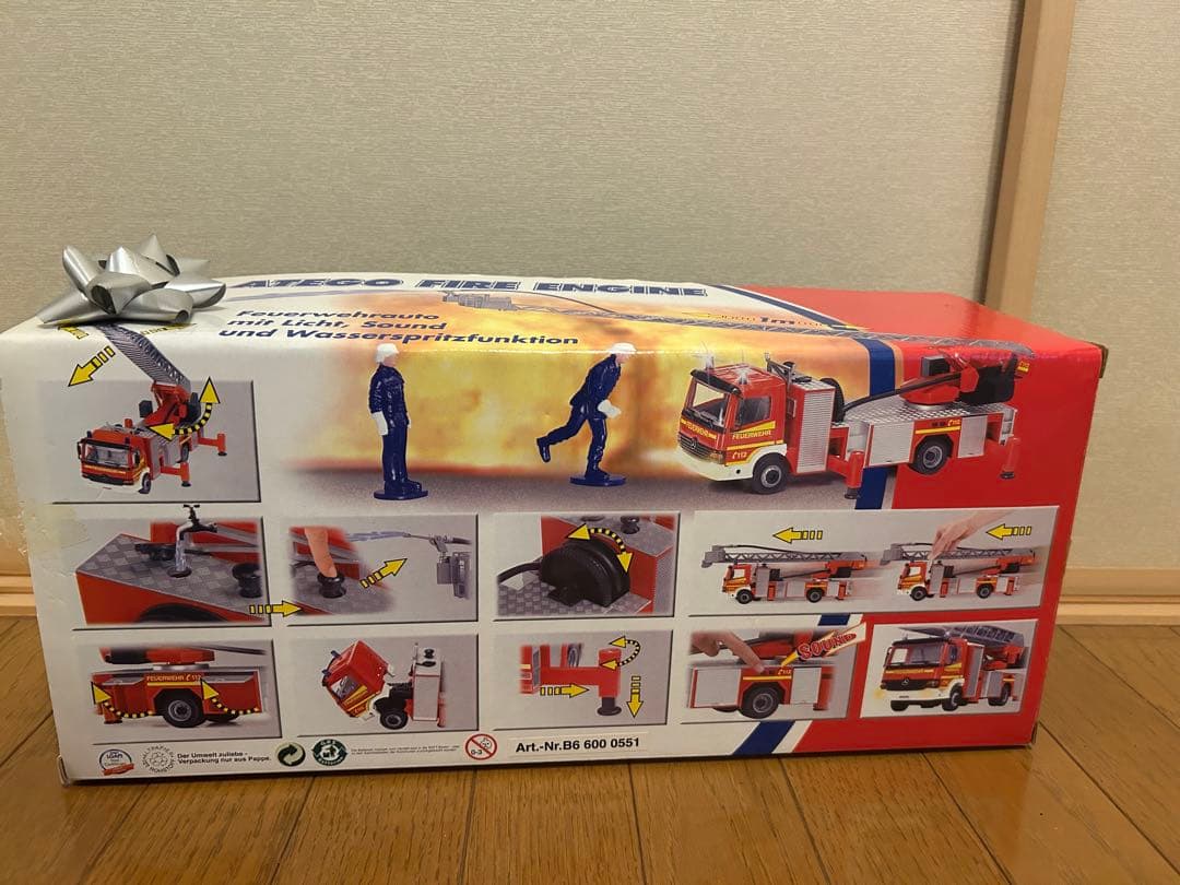ベンツ 大型おもちゃ 消防車