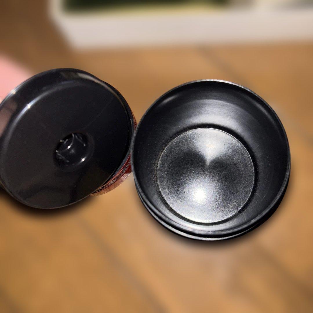 漆塗 赤色 浮彫り 皿と容器 セット