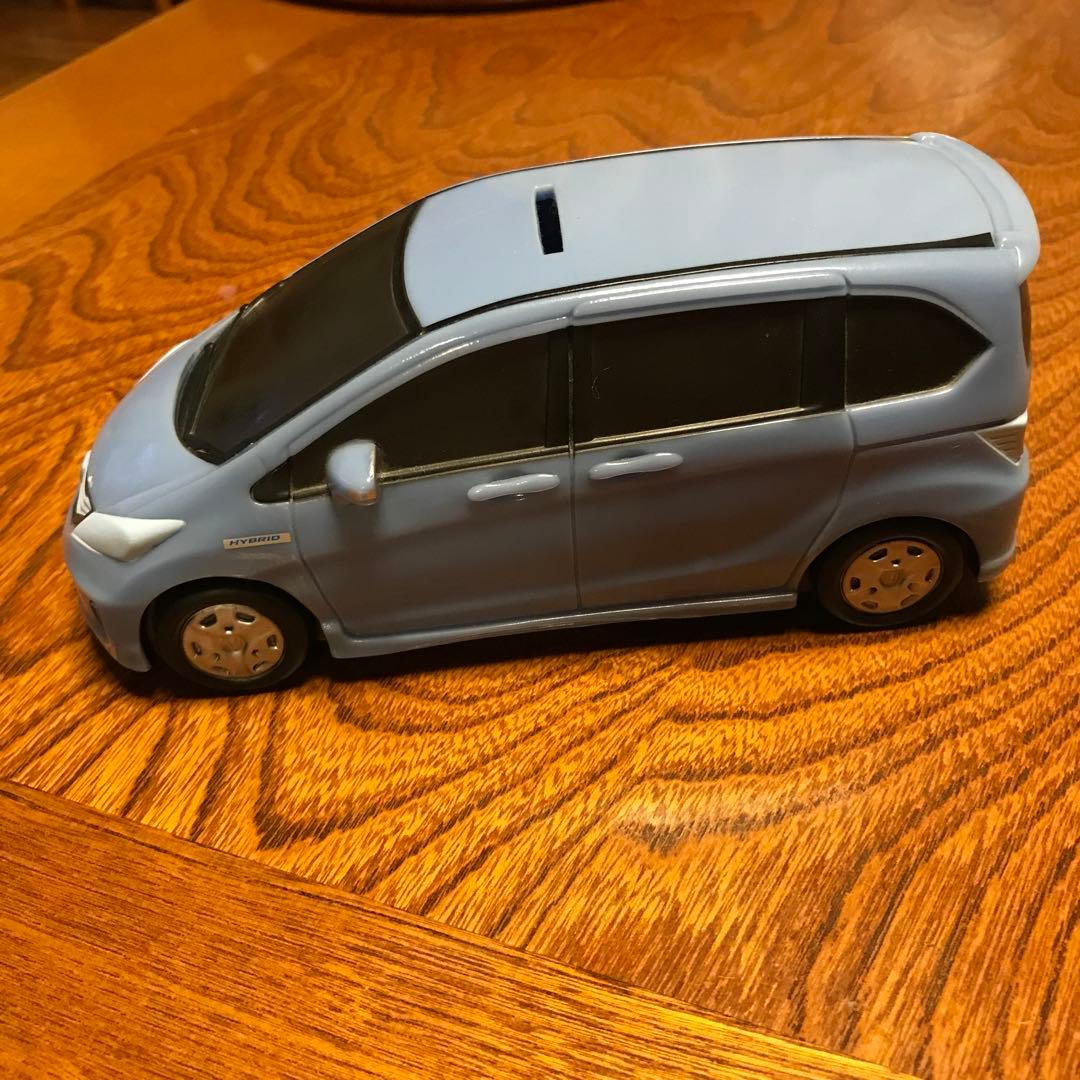 ホンダフリードの貯金箱