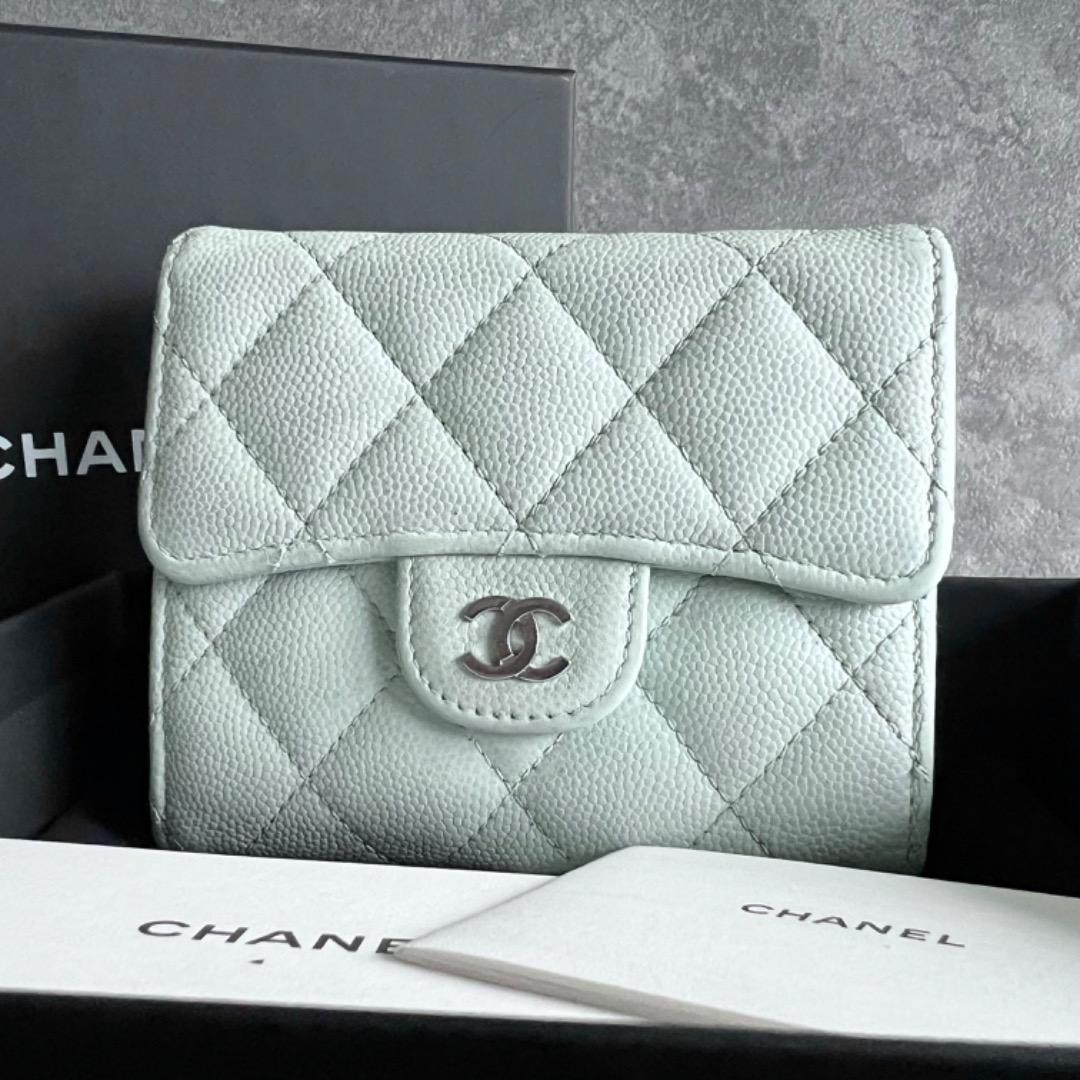 ⭐️シャネル⭐️ マトラッセ キャビアスキン 三つ折り財布 ライトブルー