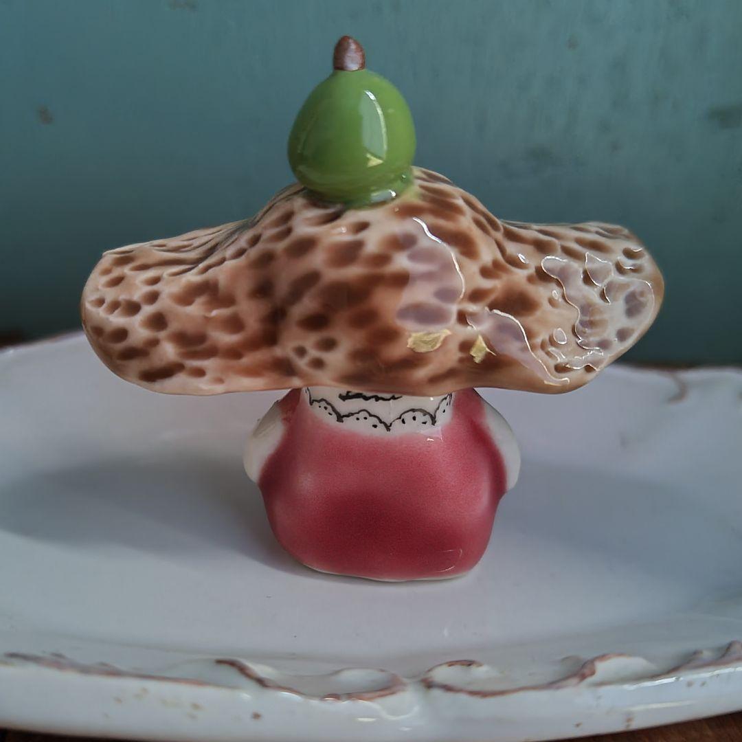 うえのえみ　陶人形　洋ナシ　ラフランス　女の子　置物