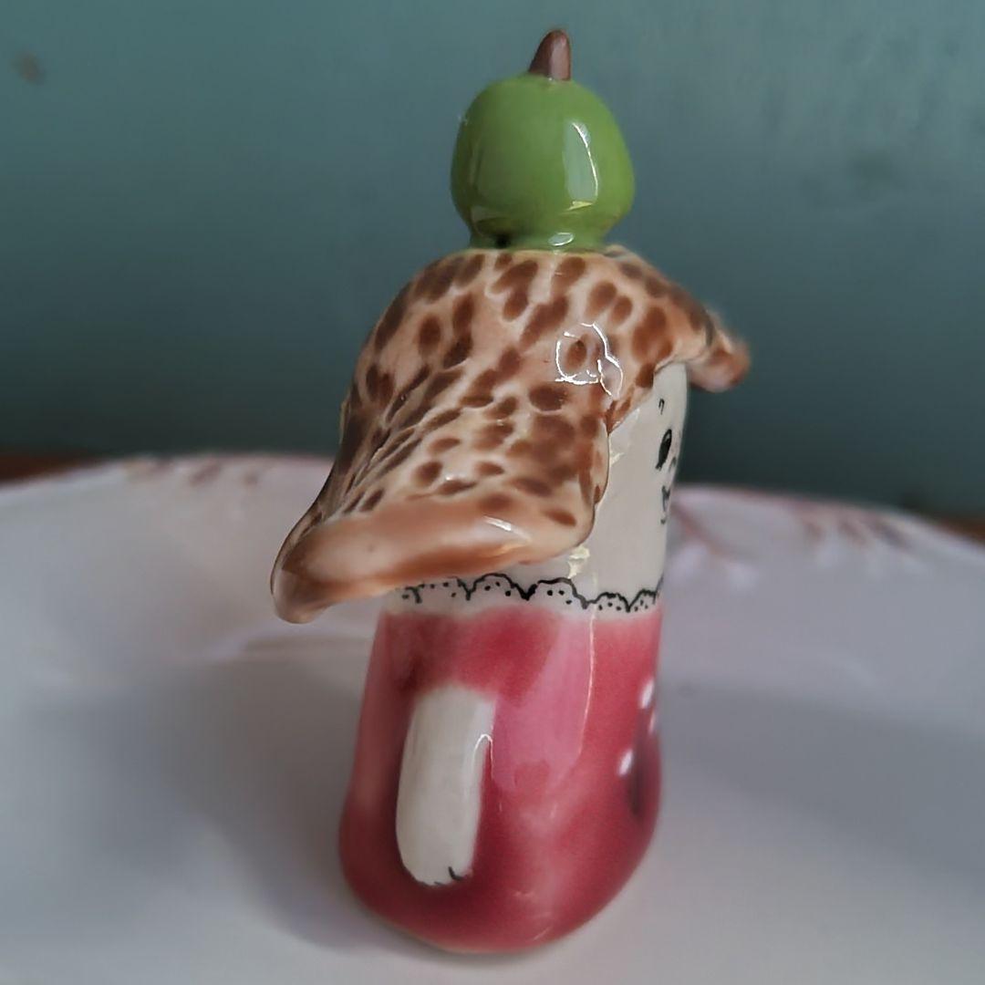 うえのえみ　陶人形　洋ナシ　ラフランス　女の子　置物