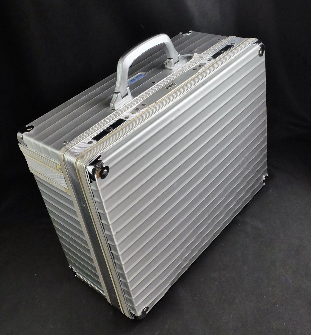 リモワ 907.20アルミ二ウム『コンビ・パイロットケース』 31L 美品・鍵付