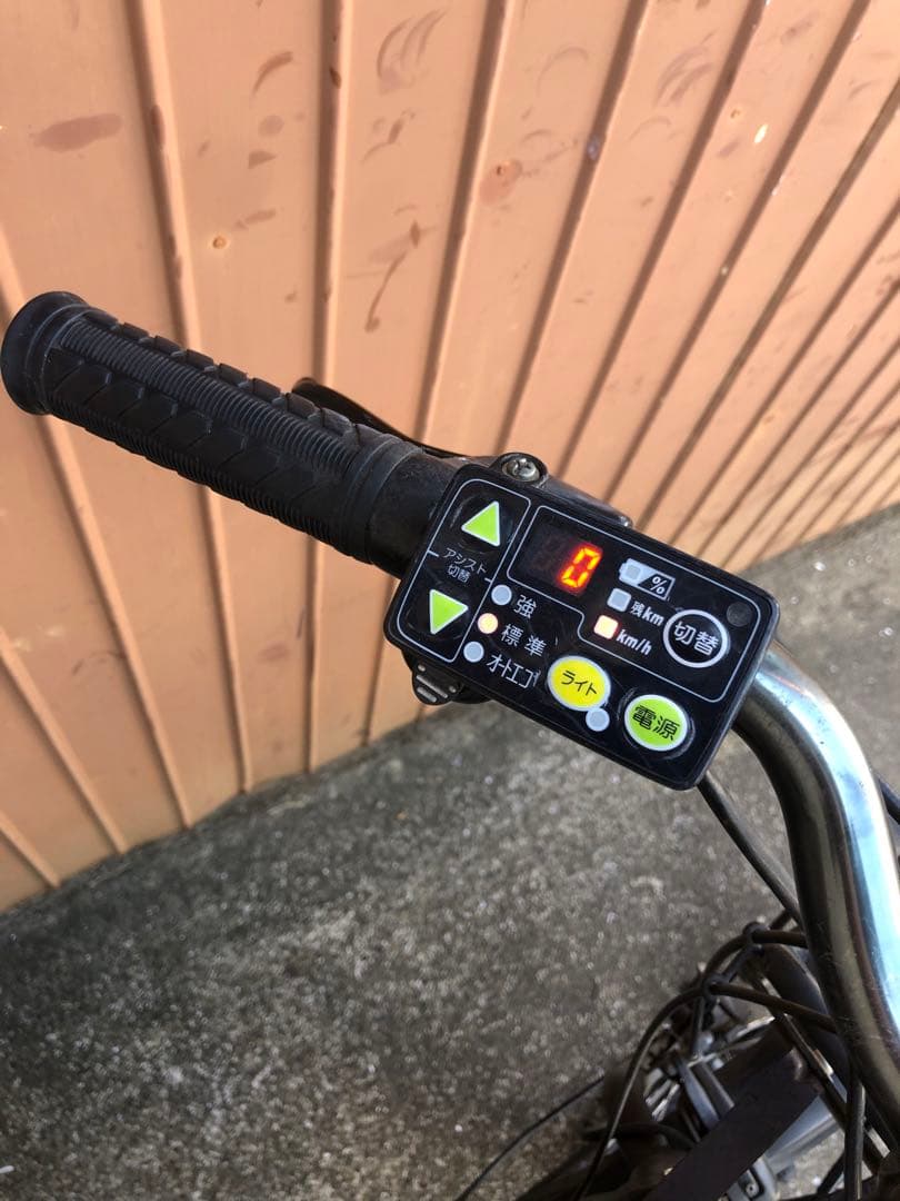 地域限定　BRIDGESTONE ASSISTA UNI 20インチ　ユニ