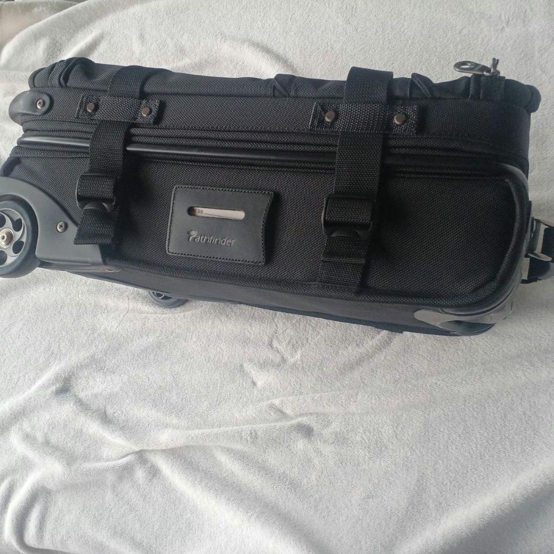 Pathfinder キャリーケース 黒　美品