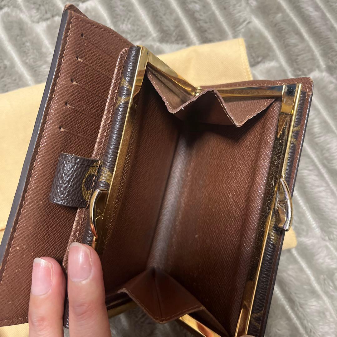 LOUIS VUITTON 二つ折り財布 ブラウン