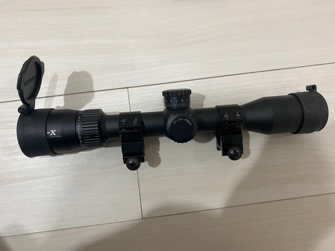 次世代電動ガン SCAR-H 、スコープ、マウント、マガジン2個、充電器付き。