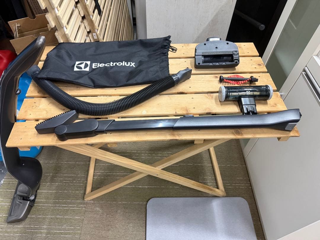 【洗浄消毒作業済】エレクトロラックス　エルゴラピード　クリーナーZB3323PL