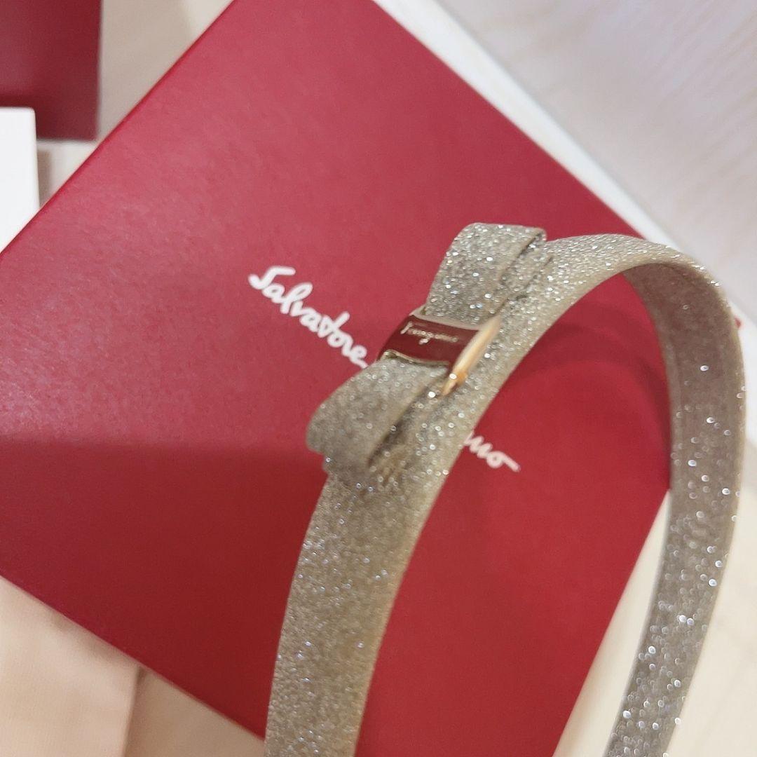 極美品　ferragamo フェラガモ　カチューシャ　グリッター　ラメ　ビジュー