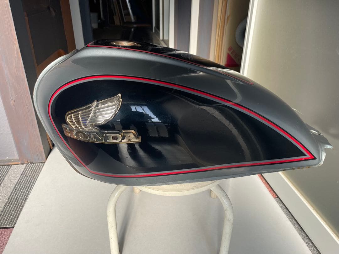 CB750カスタムエクスクルーシブ　ガソリンタンク