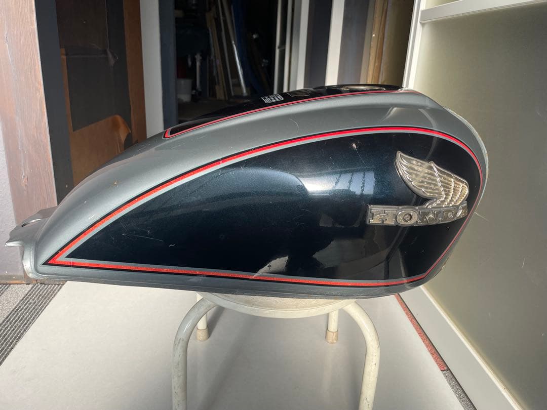 CB750カスタムエクスクルーシブ　ガソリンタンク