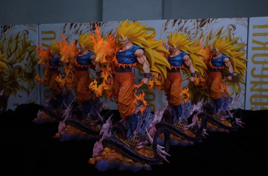 孫悟空　スーパーサイヤ人3　フィギュア　ドラゴンボール　ガレージキット