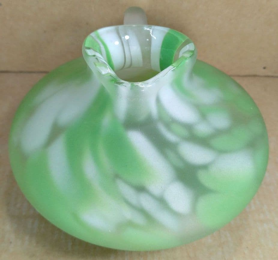 【本物保証】藤田喬平 手吹 花瓶(白,緑系) 共箱 美品