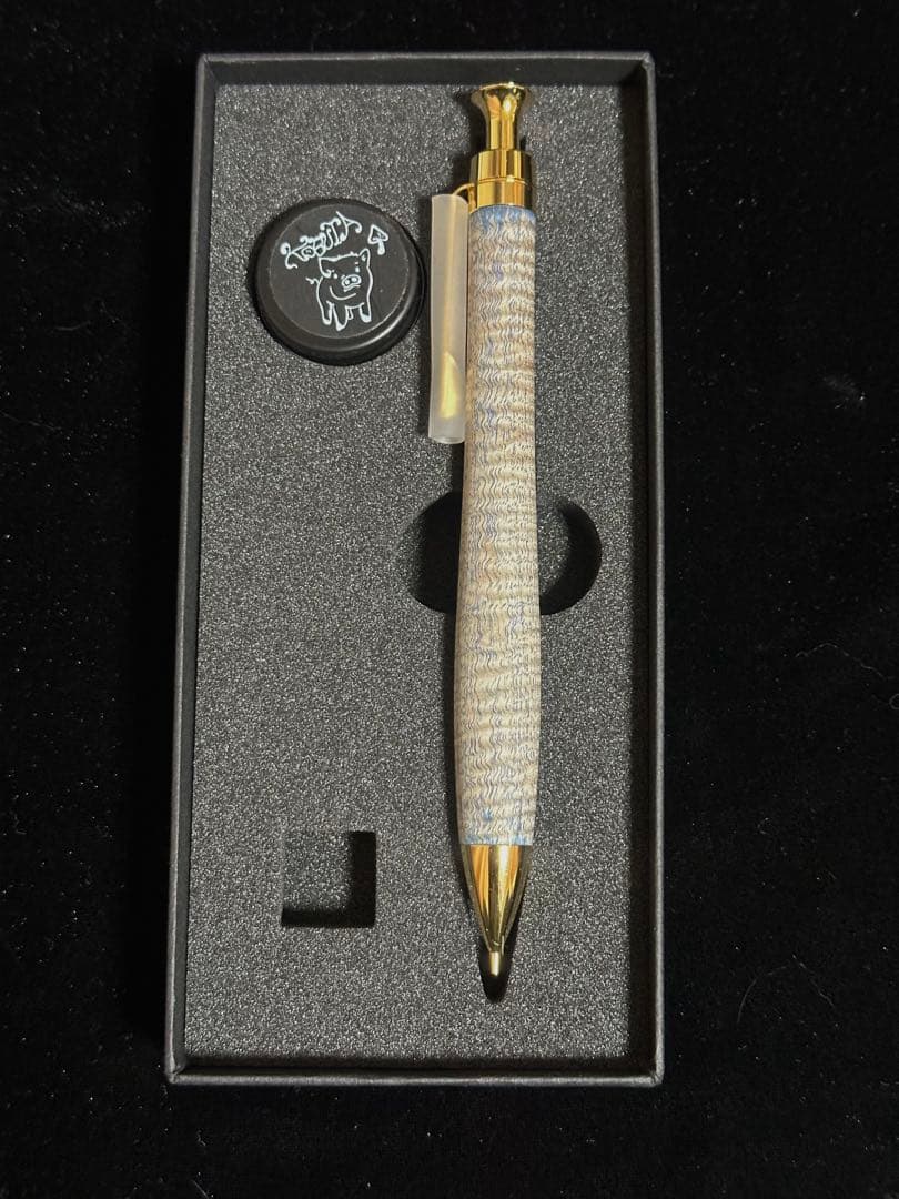 こぶた工房 シャープペンシル 栃 スタビライズドウッド極上杢 ゴールド0.5mm