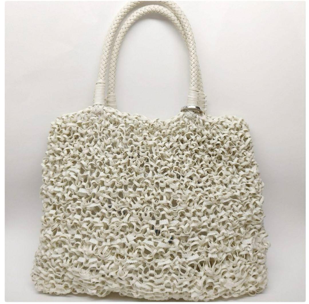 アンテプリマ　　コサージュ付き