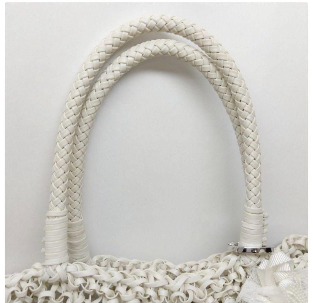 アンテプリマ　　コサージュ付き