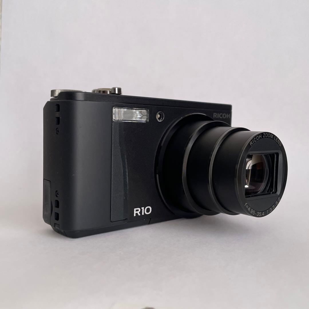 【年末セール】リコー RICOH R10 オールドコンデジ【美品・動作確認済】