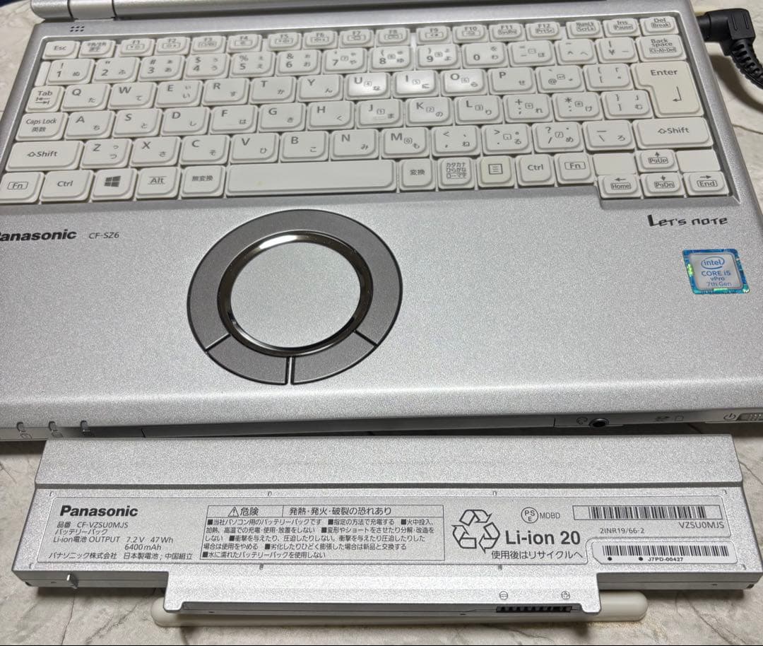 Panasonic レッツノート CF-SZ6 作動確認済み