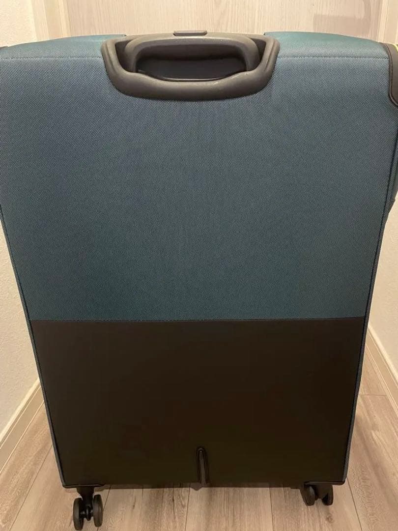 新品未使用Samsonite スーツケース ストラリウム ダークグリーン　Lサイ