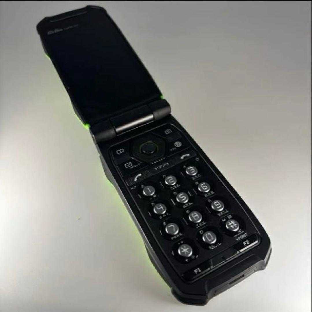 【美品】G'zOne Type-XX KYY31 G-SHOCKケータイ 耐衝撃