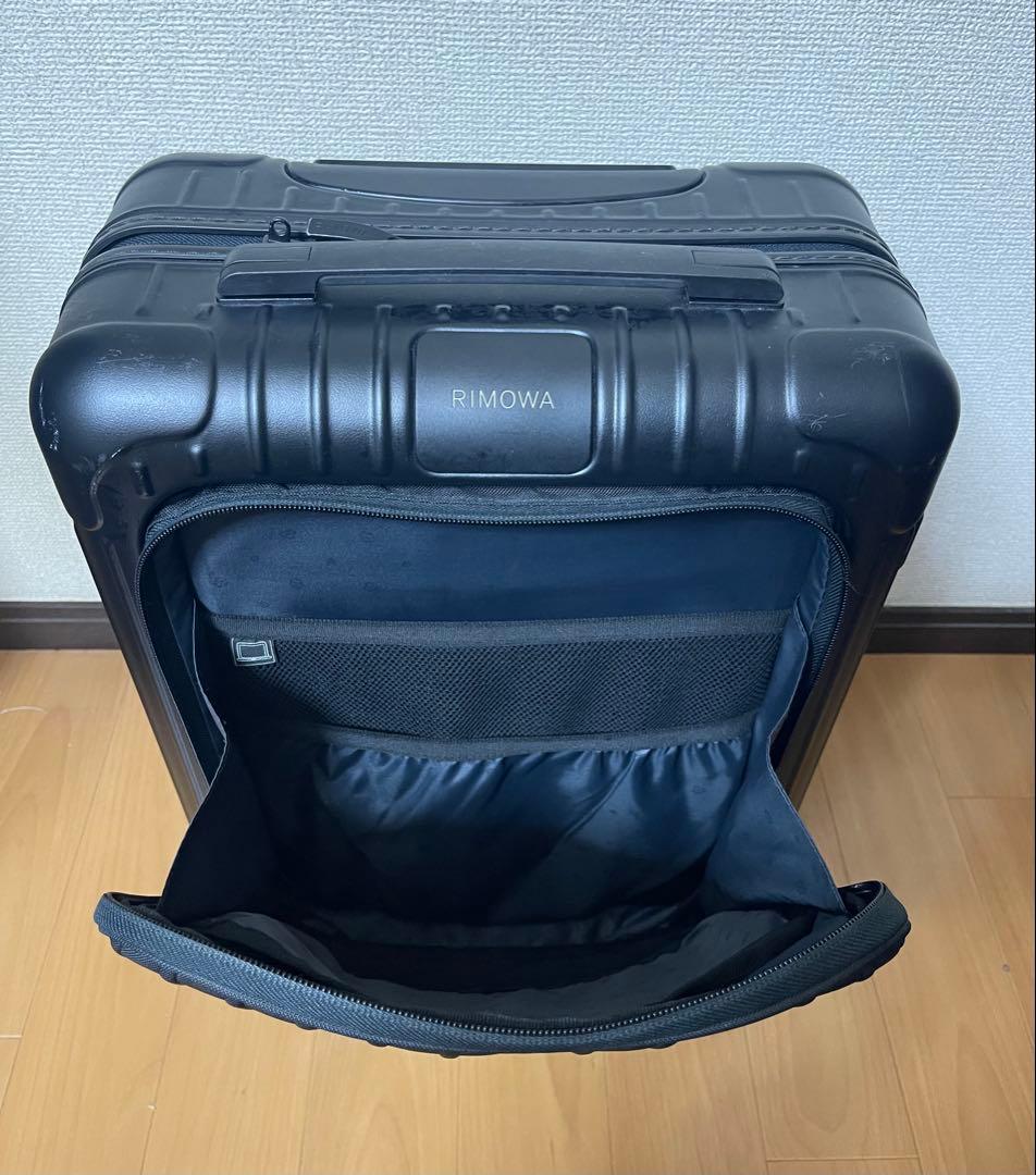 リモワ エッセンシャルスリーブ キャビン