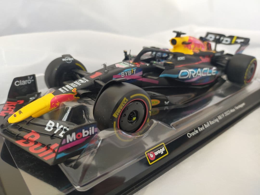 【中古】1/24 F1 ミニカー レッドブル RB19マイアミGP