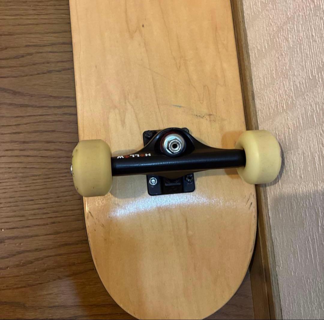 スケートボード　インディペンデント　スピットファイア