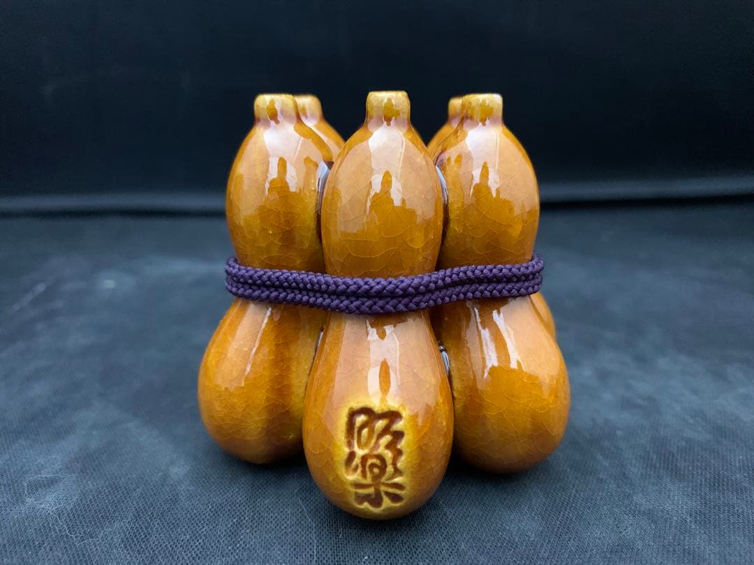 楽焼窯元三代　茶道具　蓋置　佐々木昭楽　作　飴釉　六瓢　栞共箱