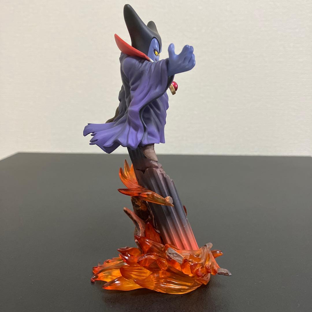 ドラゴンクエスト　モンスターヴィネットフィギュア　竜王　アクリルクリップ