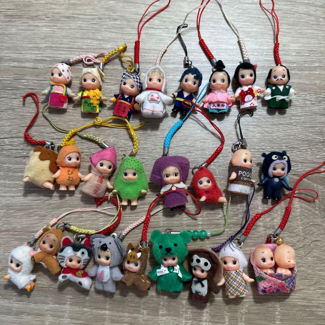 地域限定　キューピーストラップ33個セット