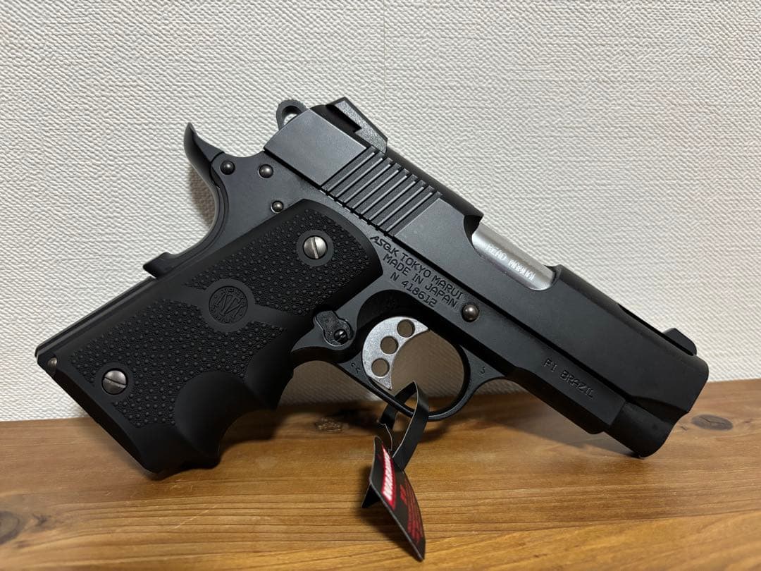 東京マルイ V10 Ultra Compact BLACK